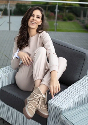 Wenezja Dresowy komplet damski Dkaren - beż