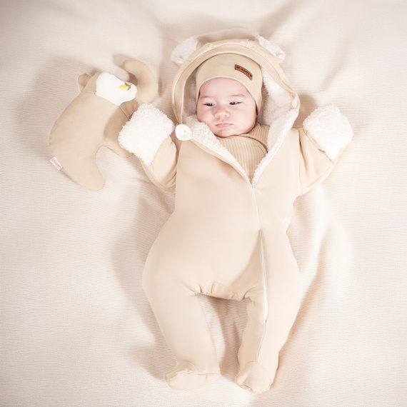 212270 Tola Pajac dresowy z luną Nicol