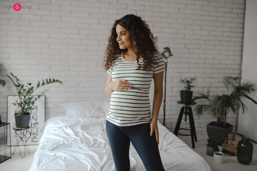 Milk Shirt Bluzka do karmienia i ciążowa z krótkim rękawem Milk&Love w biało-zielone paski