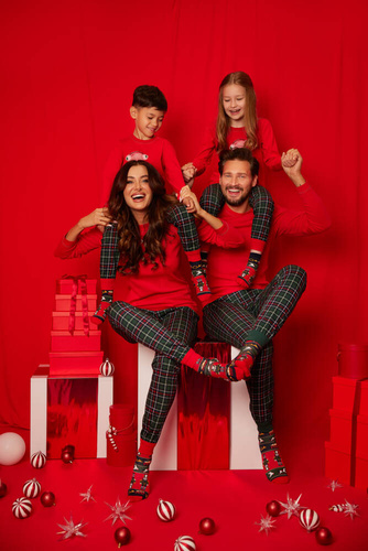 Fogo Piżama Męska długi rękaw, długie spodnie Italian Fashion - czerwony/druk