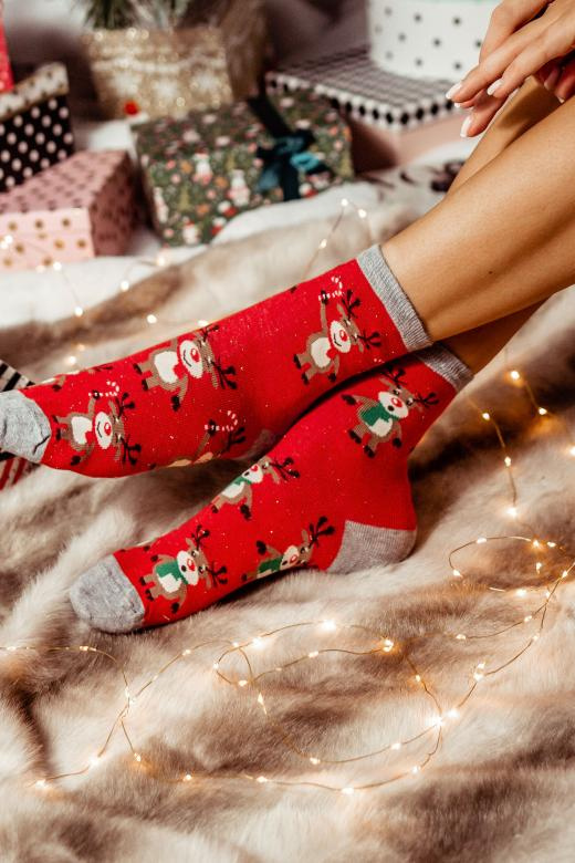 1283.002 Stojące Renifery Milena – Świąteczne skarpety damskie, Czerwony