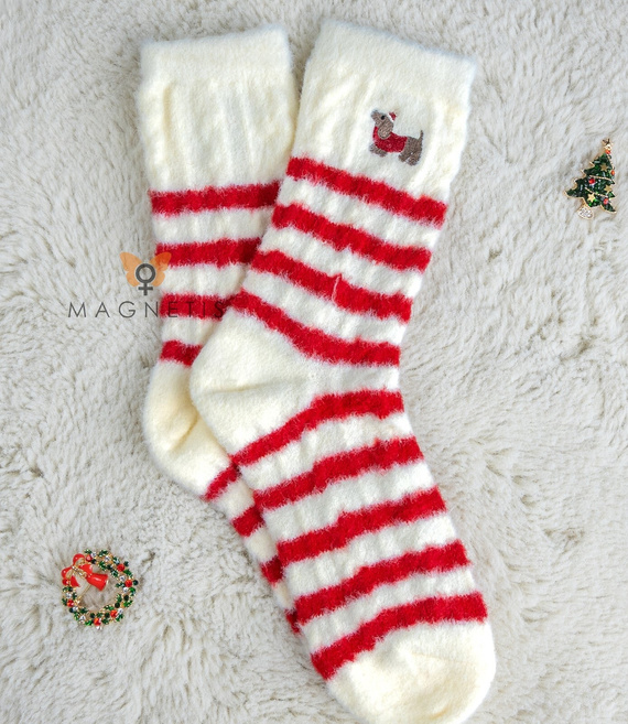 Skarpety damskie Magnetis YN5034 jamnik– bawełniane, świąteczne z ozdobnym haftem