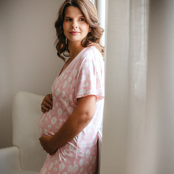 Emily Eevi Koszula nocna bambusowa ciążowa i do karmienia – różowa