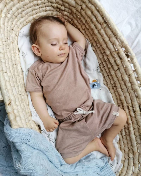 BEIGE komplet koszulka + spodenki Yosoy beżowy