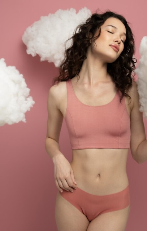 Mousse Classic Julimex- koralowe – figi damskie bezszwowe, ultralekkie, niewidoczne pod ubraniem