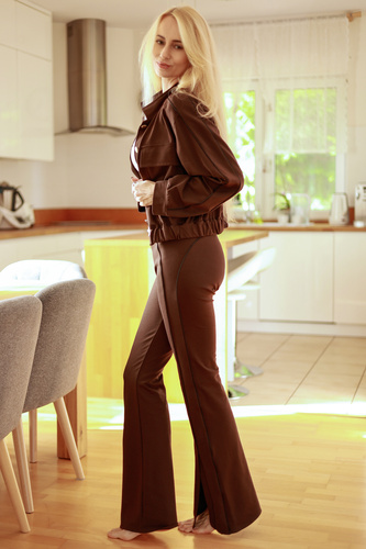 Komplet Barbie Mirale – bawełniany damski zestaw bluza i spodnie dzwony- brązowy