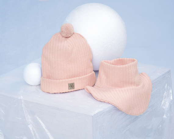 Winter Komin niemowlęcy z ramionami Pinokio - róż