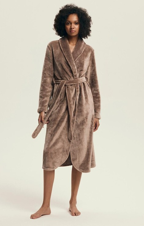 43595 Dextra Szlafrok damski Henderson coffee– miękki, wiązany, za kolano