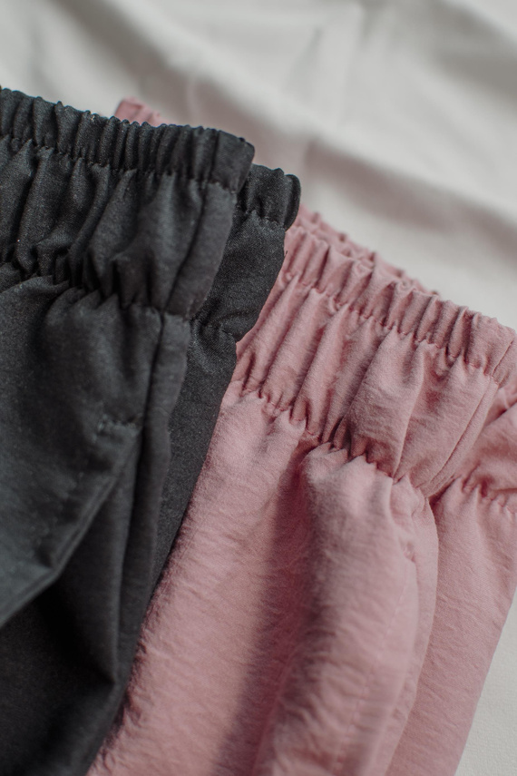 Maeve 875 Spodnie piżamowe damskie De Lafense – długie, gładkie, z kieszeniami - czarny