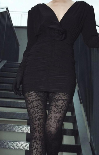 1235 Perse Rajstopy Gabriella czarne – ornamentowe 60 den, technologia 3D