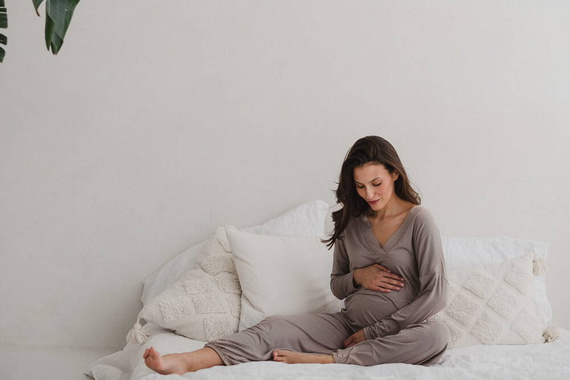 Moon bambusowe spodnie od piżamy ciążowej długie Milk&Love beżowy