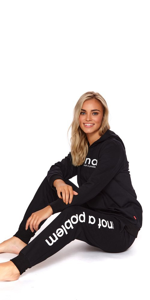 4133 Spodnie dresowe Doctor Nap - black