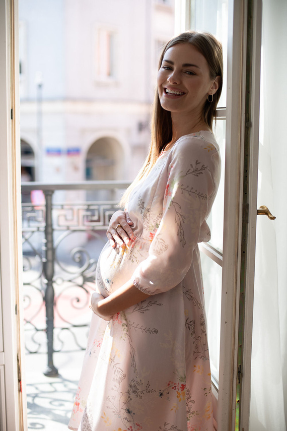 Sukienka ciążowa Milk&Love do karmienia Lovely Dress Midi rękaw 3/4 kolorowe gałązki
