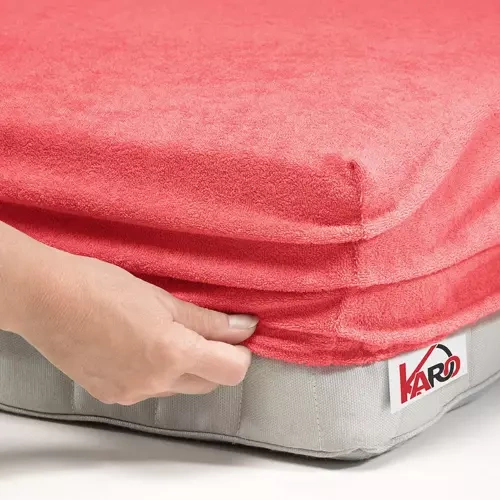 Prześcieradło frotte z gumką KARO - malina