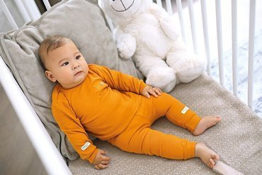 Bluzka wciągana z kieszonką "SIMPLY COMFY" Eevi- miodowy