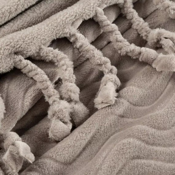 Emma Koc narzuta z frędzlami Eurofirany beżowy