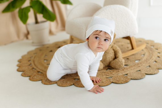 02249W "Natural Waffel" Pajacyk niemowlęcy Makoma white