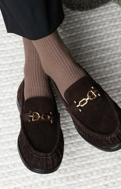 Art. 062 Skarpety damskie Steven 013 ciemny beżowy – prążkowane, bezuciskowe, bawełniane