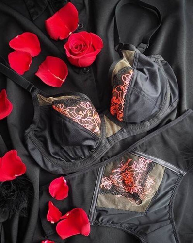 19208 Calypso Plunge biustonosz miękki soft Mediolano - czarny