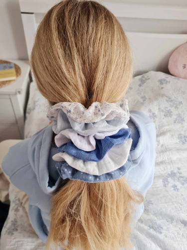 GM Scrunchie muślinowa gumka do włosów Marija - biały
