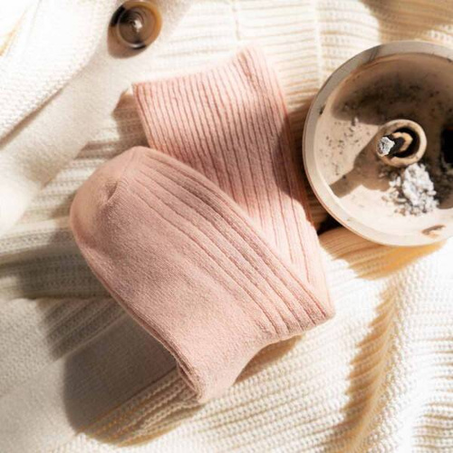 Art.093 Skarpety damskie wełniane Steven - 026 jasny róż