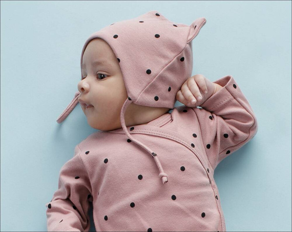 Tres Bien Wiązana Czapka z uszkami Pinokio - róż groszki 