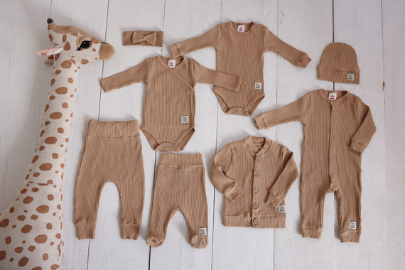 02234BSL "Natural Harmony" Pajac bez stópek Makoma latte