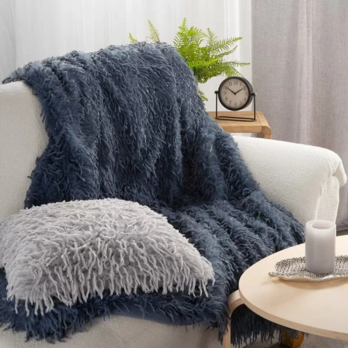 Adore Koc narzuta włochacz futrzak Eurofirany granatowy