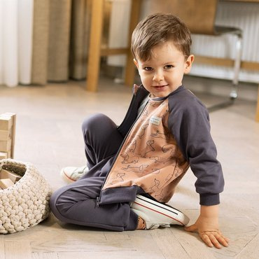 Lazy Days Chłopięcy komplet dresowy Ewa Klucze- grafit