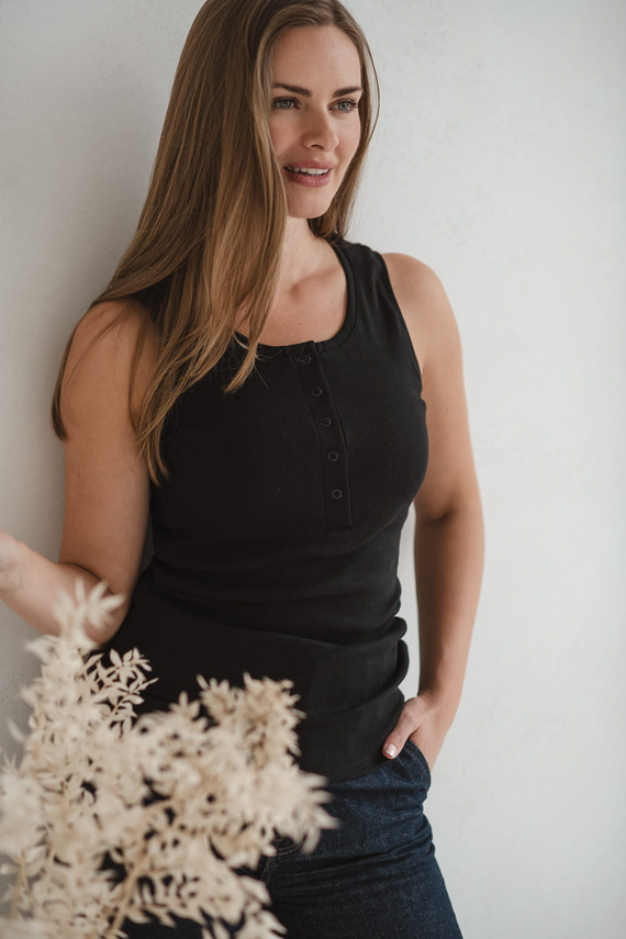 Tummy Koszulka ciążowa i do karmienia – prążkowana, na ramiączkach Milk&Love czarny