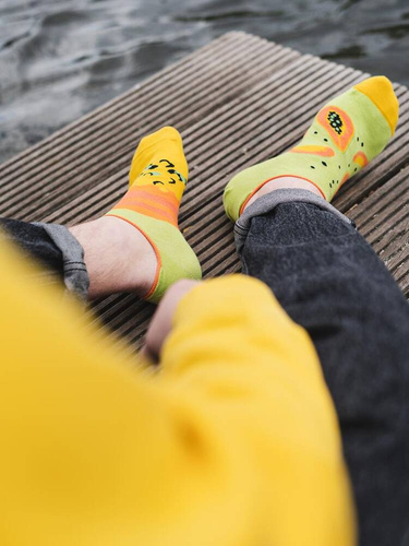 009 Skarpety Stopki Asymetryczne męskie More - 001 limonka