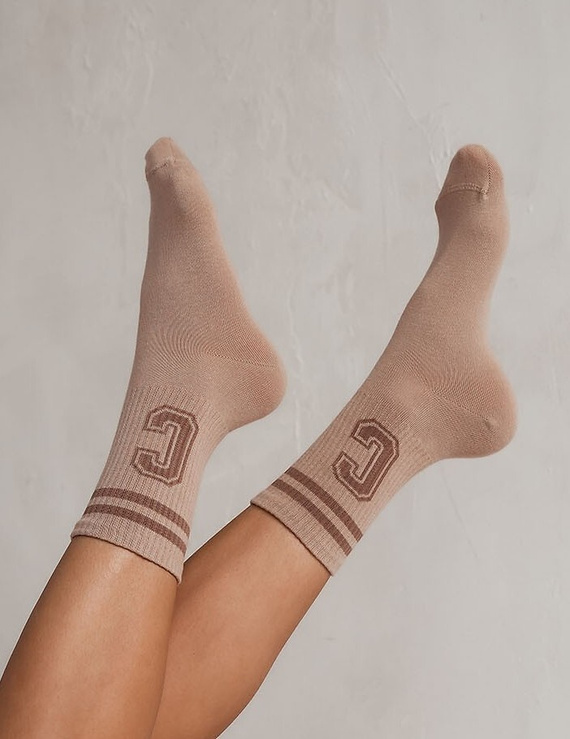 0200 Wzór Litera C Skarpety damskie Milena - beżowy