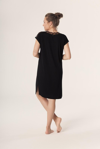 Koszula nocna Petra KB59 Mefemi Nipplex czarna – wiskoza, koronka, krótki rękaw, przed kolano