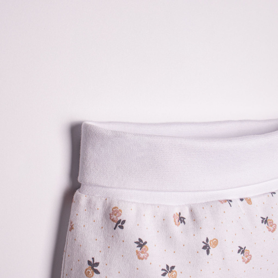 220009 Półśpiochy niemowlęce  w kwiatuszki "Ola" Nicol