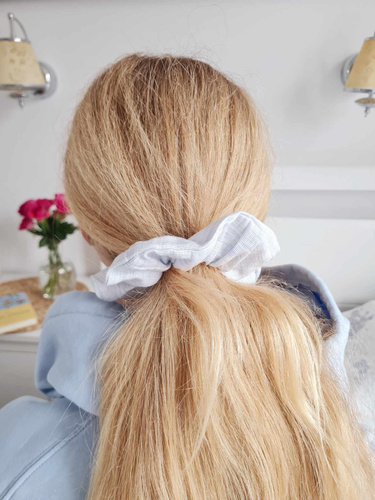 GL Scrunchie lniana gumka do włosów Marija - błękitny