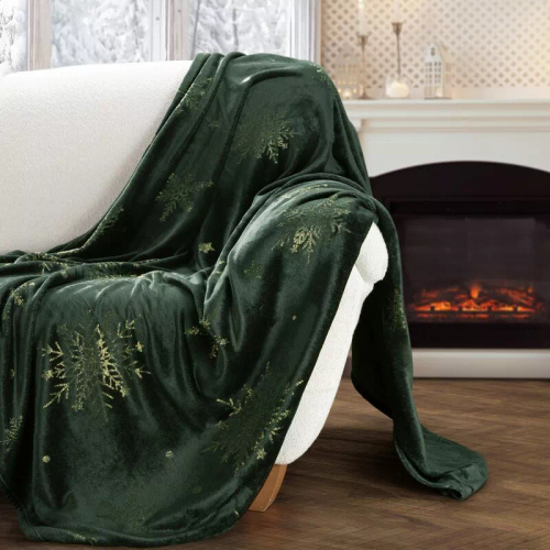Koc świąteczny Eurofirany zielony– miękka narzuta z mikrofibry, 240 g/m²