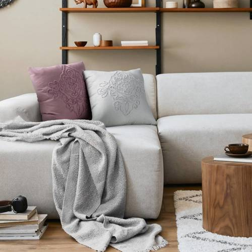 Mira Poszewka zdobiona ornamentową aplikacją Eurofirany fioletowy