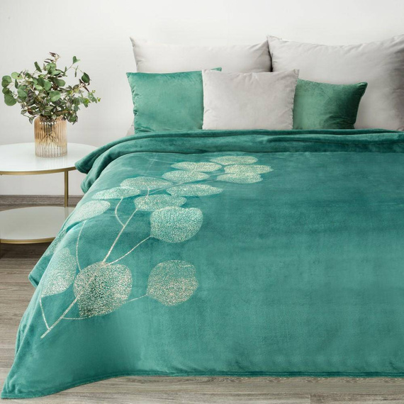 Ginko 2 Koc narzuta z mikrofibry z błyszczącym nadrukiem liści Eurofirany miodowy