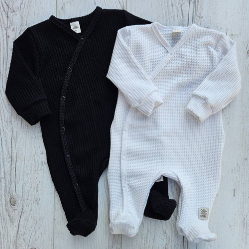 02249W "Natural Waffel" Pajacyk niemowlęcy Makoma white