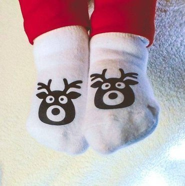 "Reniferki" skarpetki świąteczne Moocha biały