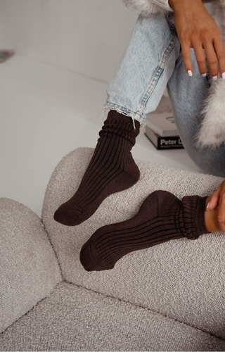 0118-015 Skarpety damskie frotte Milena brązowe – prążkowane, ciepłe i wygodne