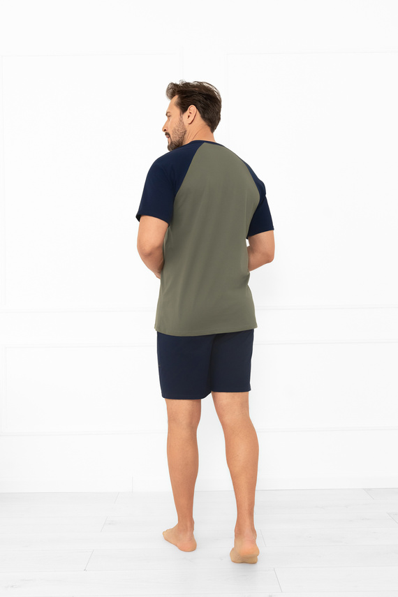 Aleksander Piżama męska Italian Fashion oliwkowa – krótki rękaw i krótkie spodenki, 100% bawełna 