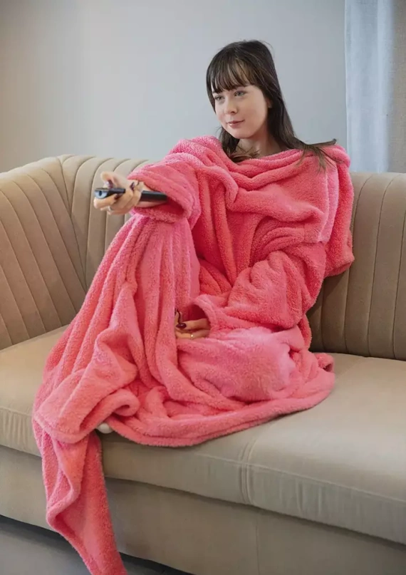 Koc z rękawami Dkaren koral