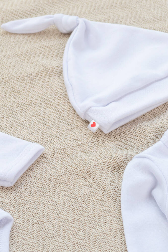 Czerwone Serduszko wyprawka niemowlęca 5 częściowa Martex