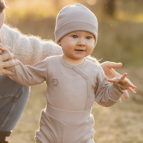 Merino Body rozpinane z wełny merynosów Eevi - beżowe 