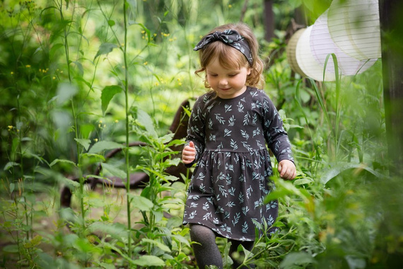 Sukienka "Stay Green" PINOKIO - grafit druk