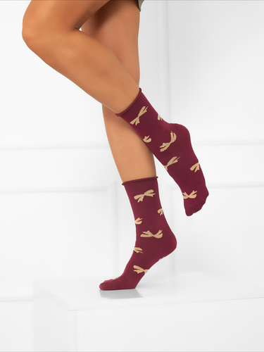 S183D Figaro Skarpetki długie bezuciskowe damskie Italian Fashion – kokardki bordowy 