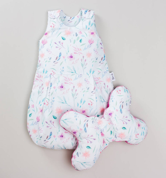 LUL-0035 Blooming Spring Śpiworek niemowlęcy z poduszką Luli Lu