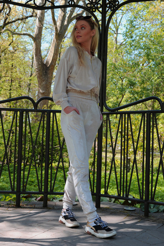 Goldenia Beige Dresowy komplet damski Merribel