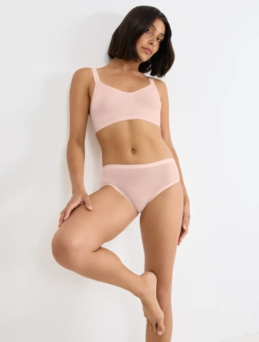 sloggi ZERO Feel Air Hipster – bezszwowe figi niewidoczne cherry pink